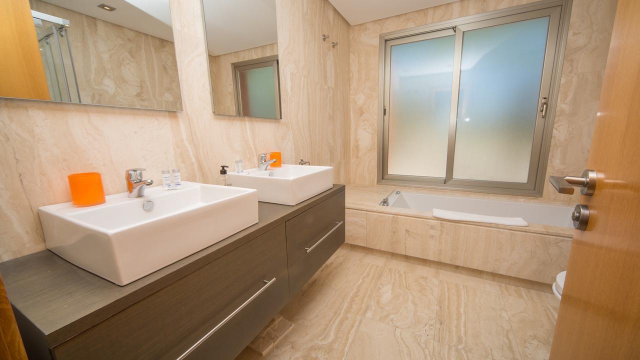 Magna Manilva 2 Villa ภายนอก รูปภาพ